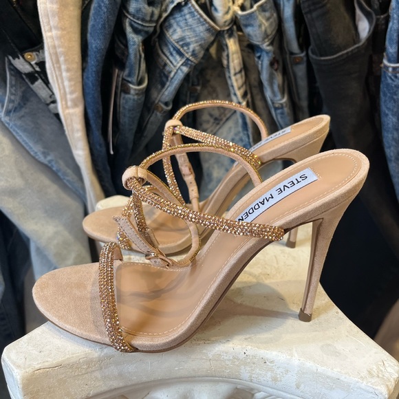 Steve Madden Breslin Rhinestone Ankle Strap Heels - Gold Nude brand new in box - Picture 4 of 5